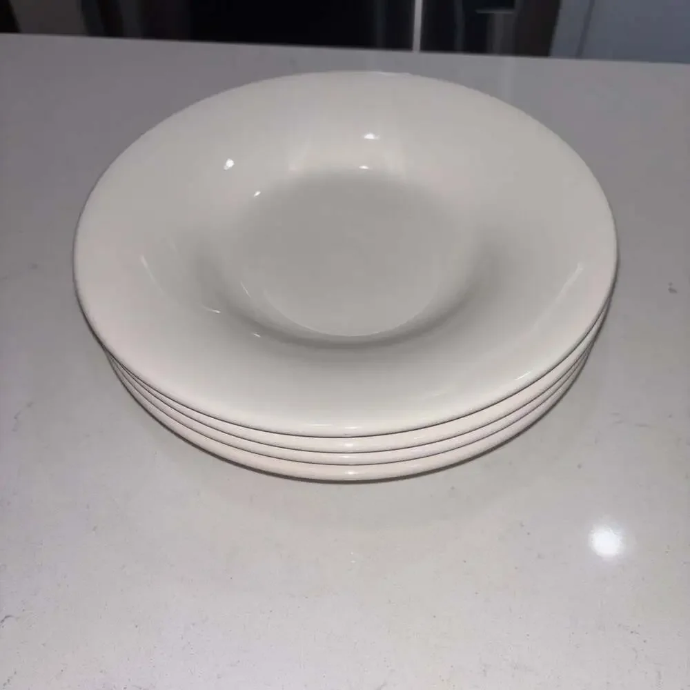 Pottery Barn Sausalito Ivory Rimmed Pasta Bowls, Set of 4